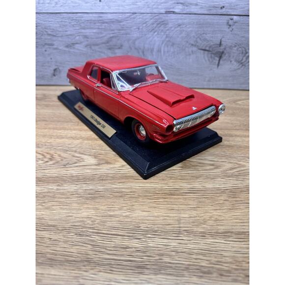 Maisto 1/18 - Dodge 330 1963 Red Diecast Scale Model Car - Picture 11 of 11